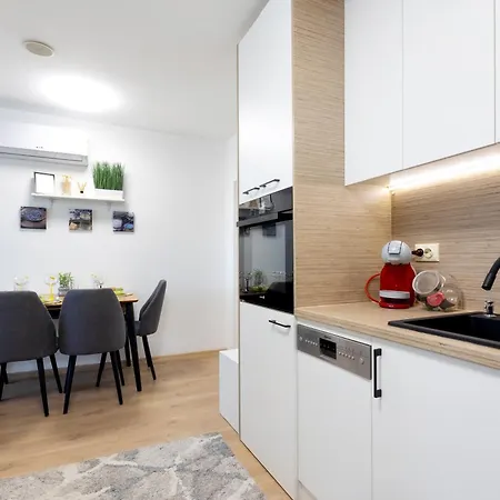 Apartment Mountain Escape & View & Relax